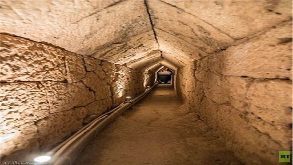 مصر.. الكشف عن نفق صخري بمنطقة معبد تابوزيريس ماجنا غرب الإسكندرية