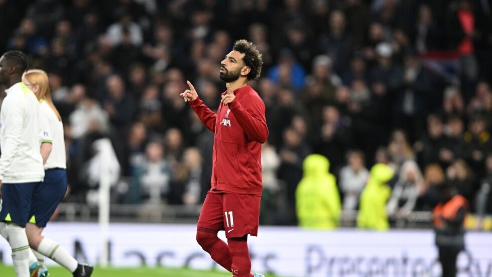 شاهد.. ليفربول يتغنى بهدف صلاح