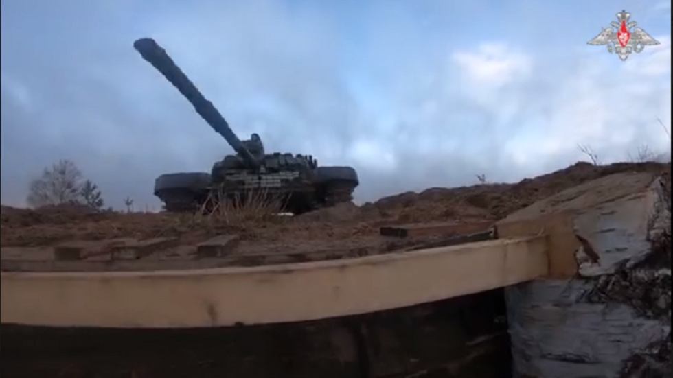 قوات روسية تجري تدريبات في بيلاروس