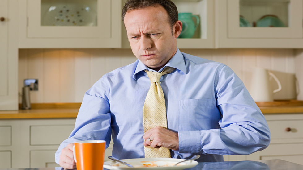 تشخيص إصابة رجل بالسرطان بعد معاناته من عسر الهضم