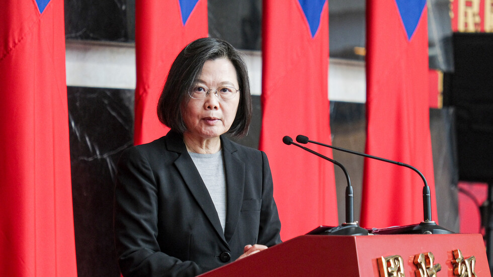 رئيسة تايوان تحذر من خطر حقيقي للغزو الصيني