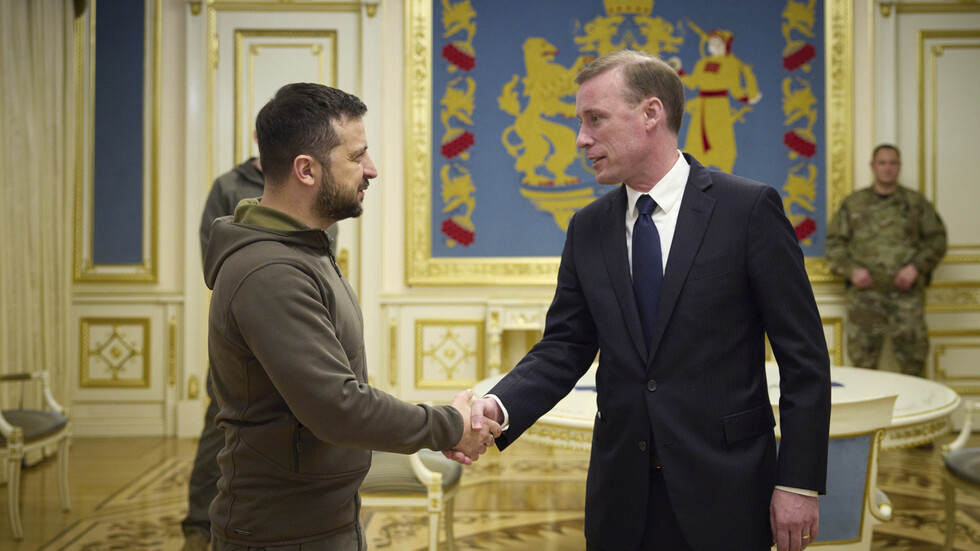 وسائل إعلام: ساليفان بحث مع زيلينسكي آفاق الحل الدبلوماسي في أوكرانيا