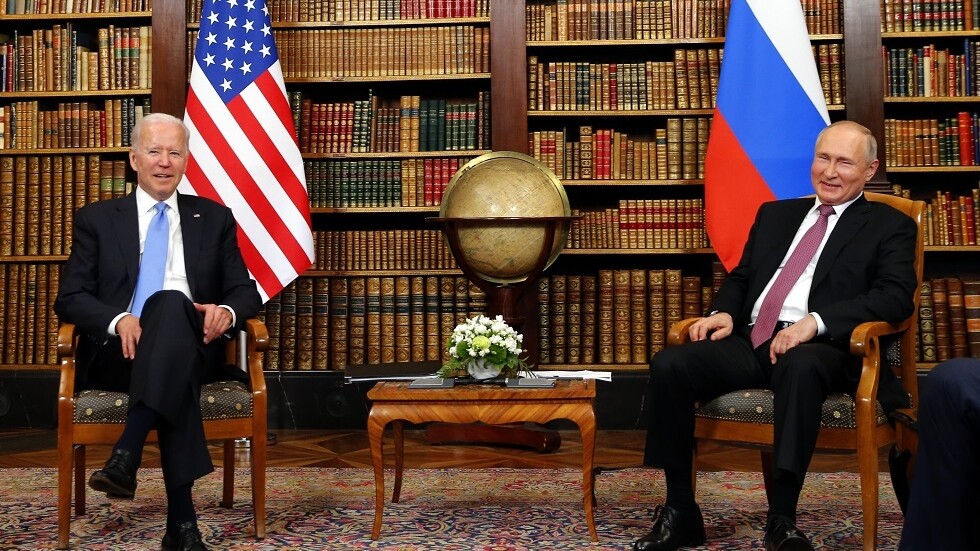 بايدن يأمل أن يقبل بوتين بحث تبادل السجناء بعد الانتخابات النصفية