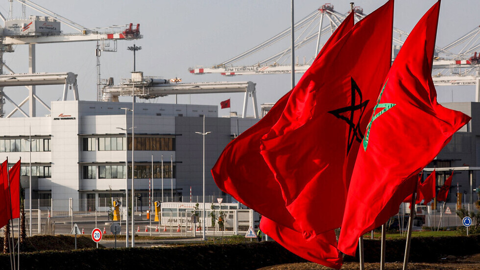 المغرب يصمم ويصنع محليا "مئة بالمئة" أول سيارة كهربائية