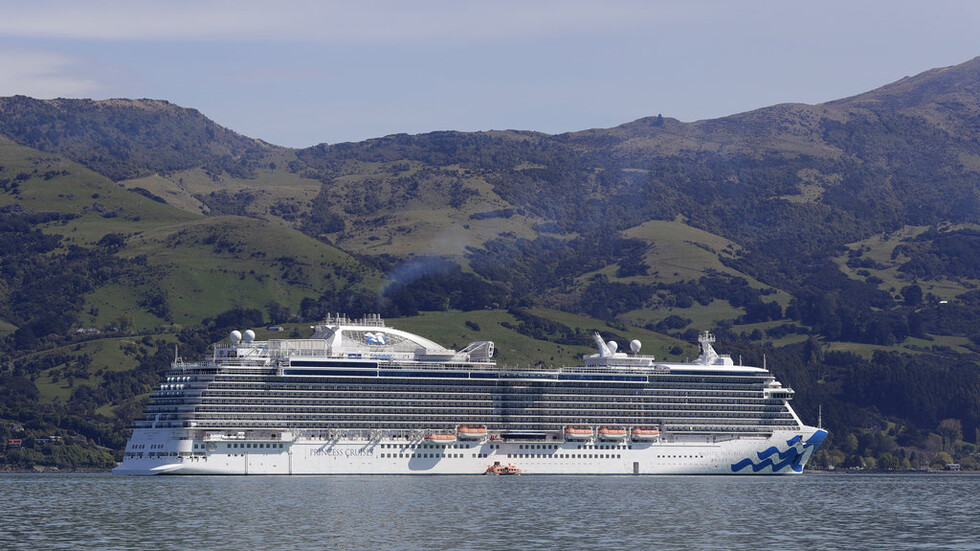 وسائل إعلام: سفينة سياحية تحمل 800 مصاب بفيروس كورونا ترسو في ميناء سيدني