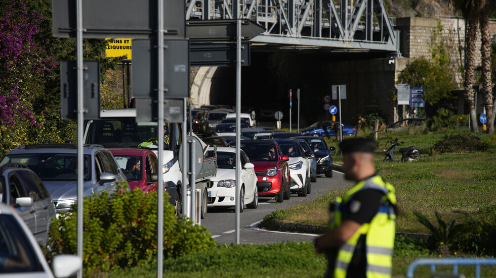 فرنسا تشدد عمليات التفتيش على الحدود الإيطالية الشمالية