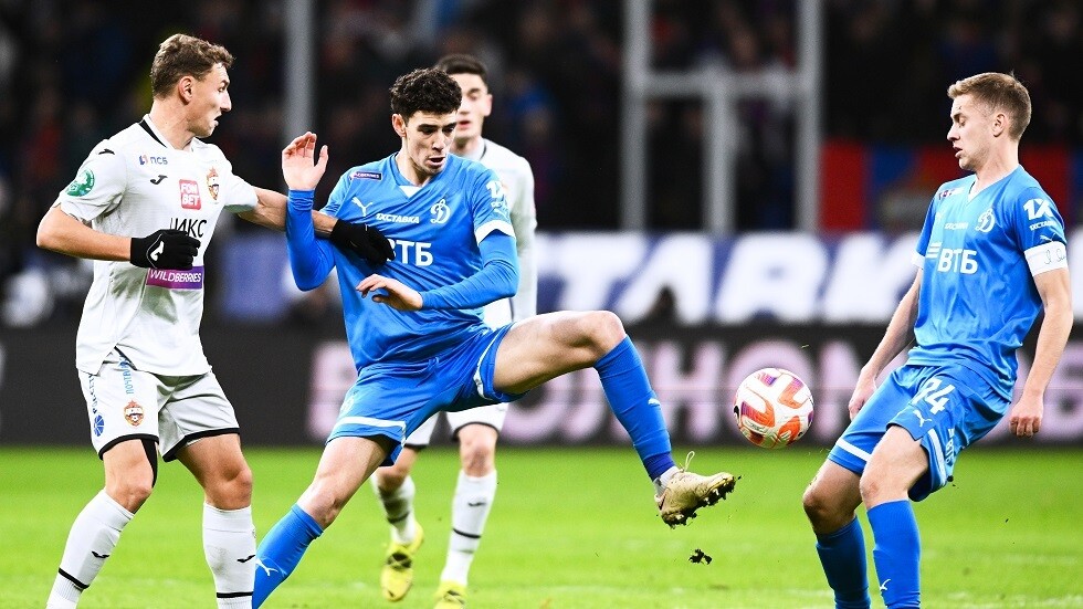 دينامو يهزم فريق "الجيش" في "ديربي" موسكو