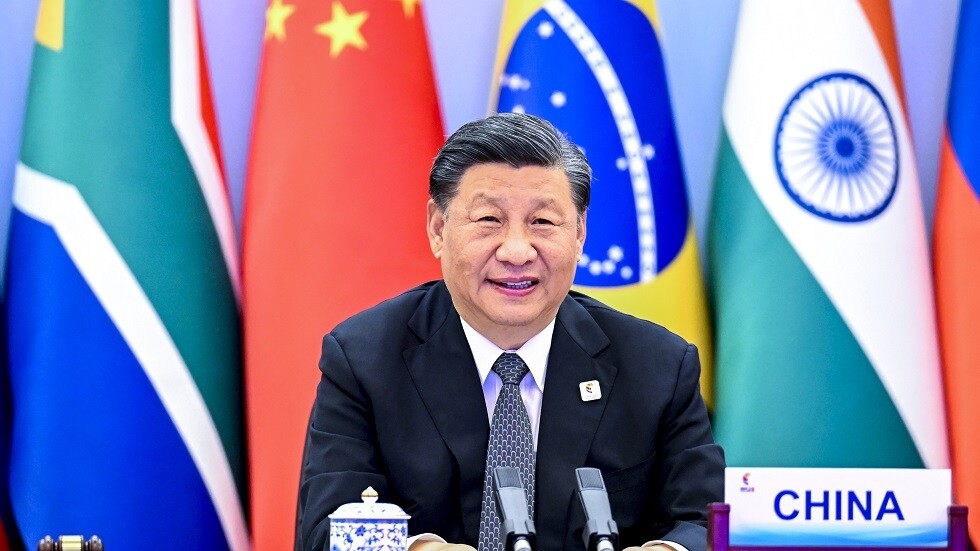 الرئيس الصيني يصل إلى بالي لحضور قمة مجموعة العشرين