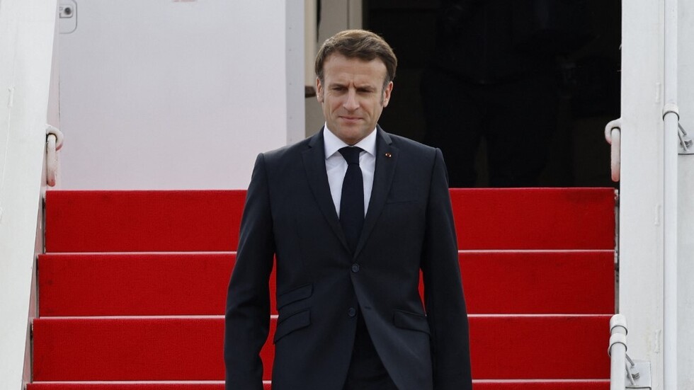 ماكرون يدعو لمضاعفة الجهود في مساعدة أوكرانيا