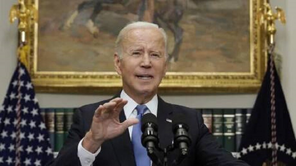 بايدن يلمح إلى تباطؤ متوقع في حدة التوتر بين موسكو وكييف