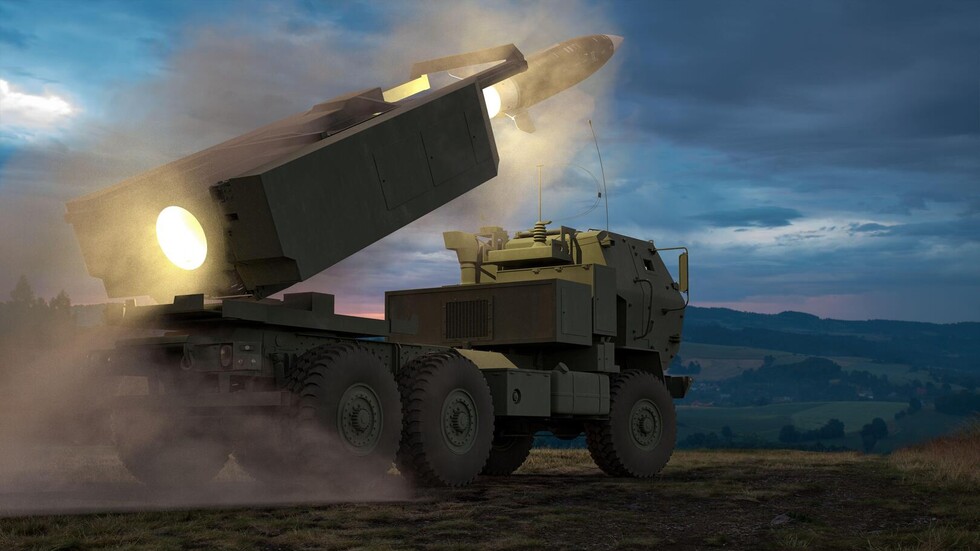 البنتاغون يوقع عقودا مع