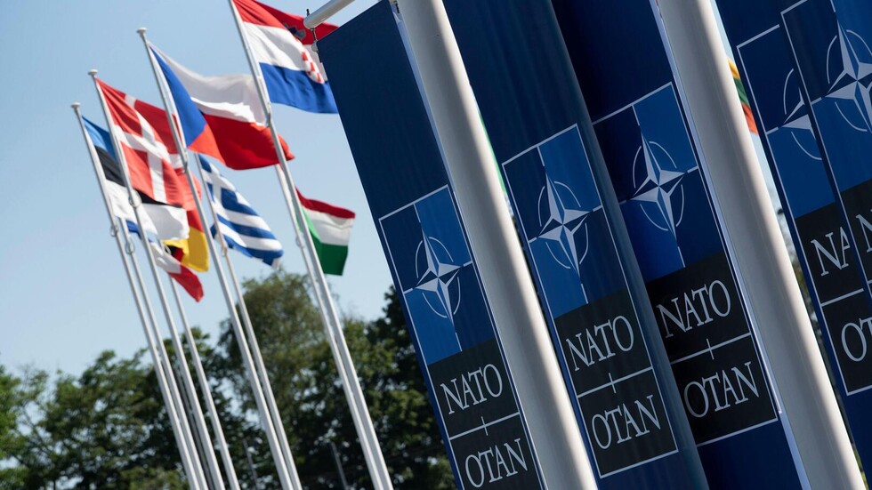 مصدر: رد فعل الناتو على حادث سقوط الصاروخين في بولندا سيتوقف على بيانات من وارسو