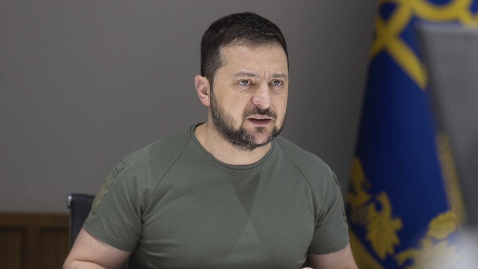 زيلينسكي: لا أشكك في أن الصاروخ الذي سقط في بولندا لم يكن لنا ويجب أن نشارك في التحقيق