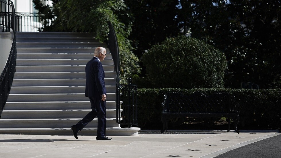 إدارة بايدن تطلب من الكونغرس تمويلا إضافيا لكييف