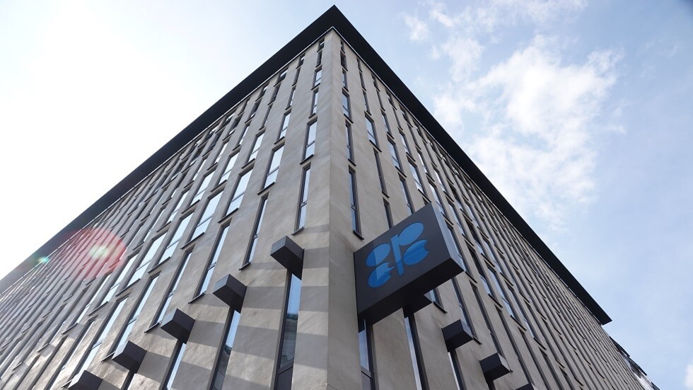 هبوط قياسي لأسعار النفط متأثرا بقيود كورونا في الصين