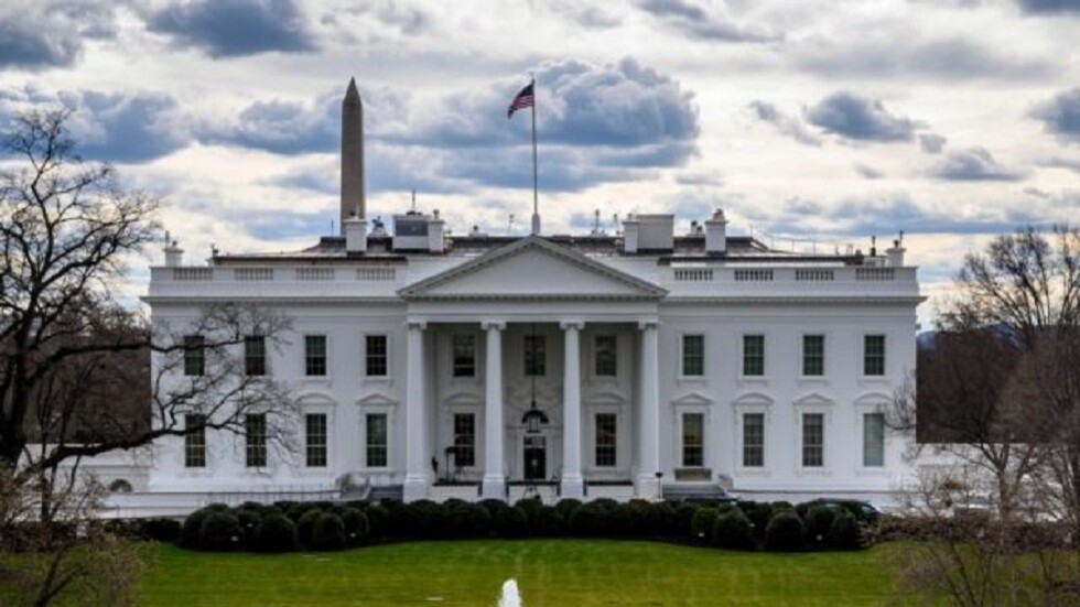 الأول لحفيدة رئيس.. عقد قران نعومي بايدن بالبيت الأبيض (صور)