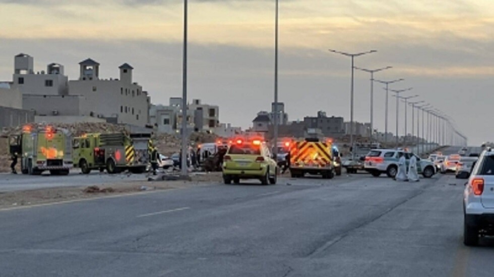 السعودية.. مقتل 7 أشخاص من أسرة واحدة بحادث سير مروع في الرياض (صور + فيديو)