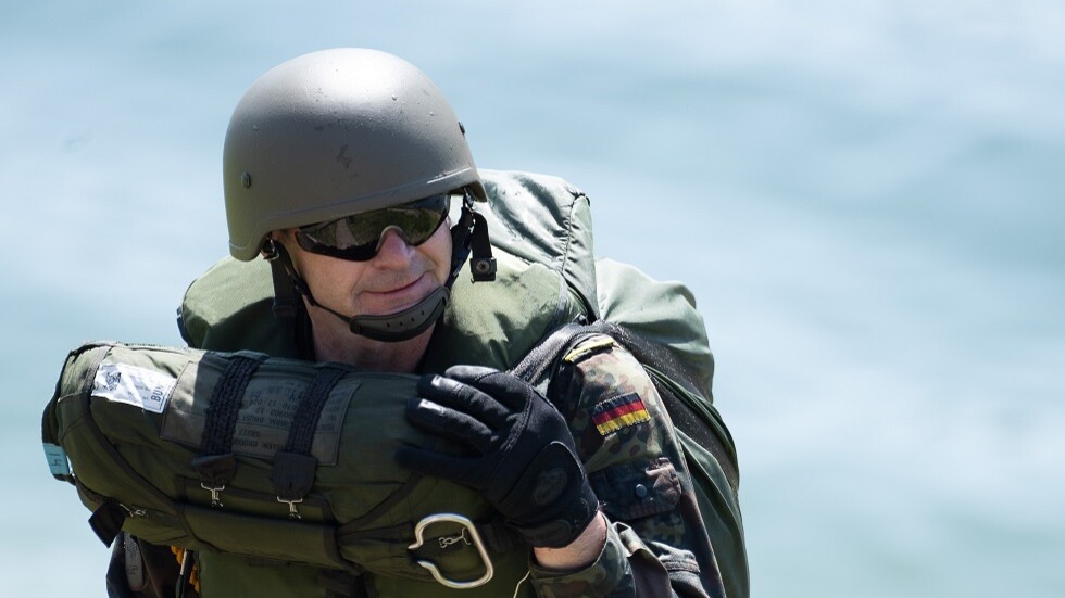 "دير شبيغل" تكشف وثيقة سرية عن خطة ألمانية استعدادا لاحتمال حرب مباشرة مع روسيا