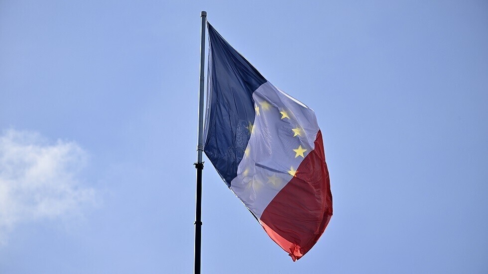 وزير الدفاع الفرنسي يثير التساؤلات عن جدوى توريد الأسلحة إلى كييف