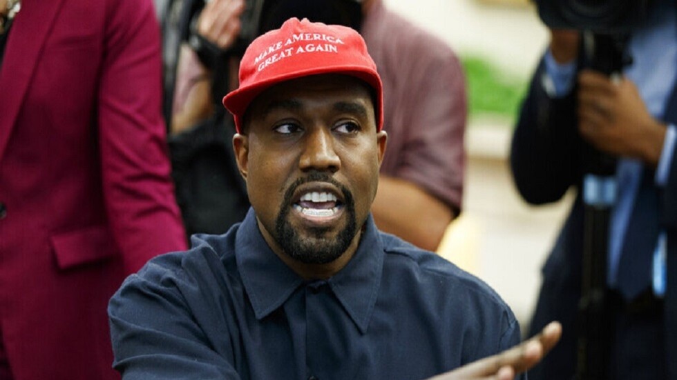 بعد حساب دونالد ترامب.. "تويتر" يرفع الحظر عن صفحة كاني ويست