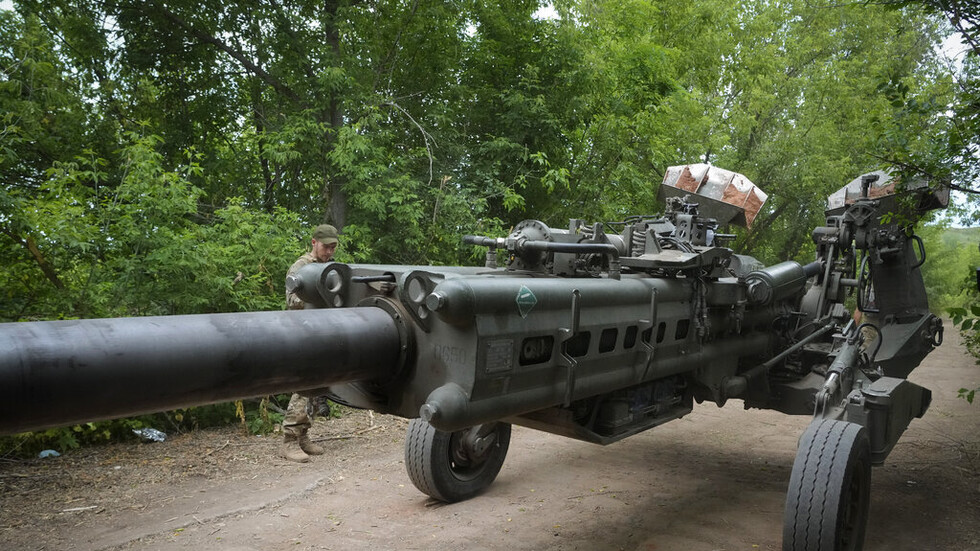 صحيفة: الغرب يواجه مشكلة جدية بسبب نقل الأسلحة إلى أوكرانيا