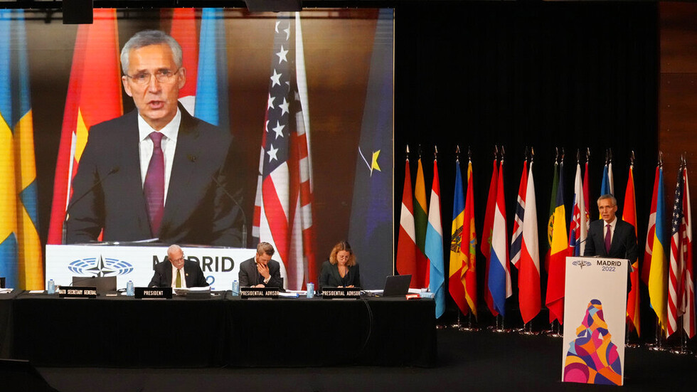 الناتو يقر بتقديمه مساعدة عسكرية كبيرة لأوكرانيا قبل بداية العملية العسكرية الروسية