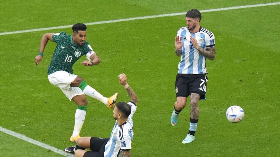 إسرائيل.. متابعة واهتمام بمباراة السعودية والأرجنتين