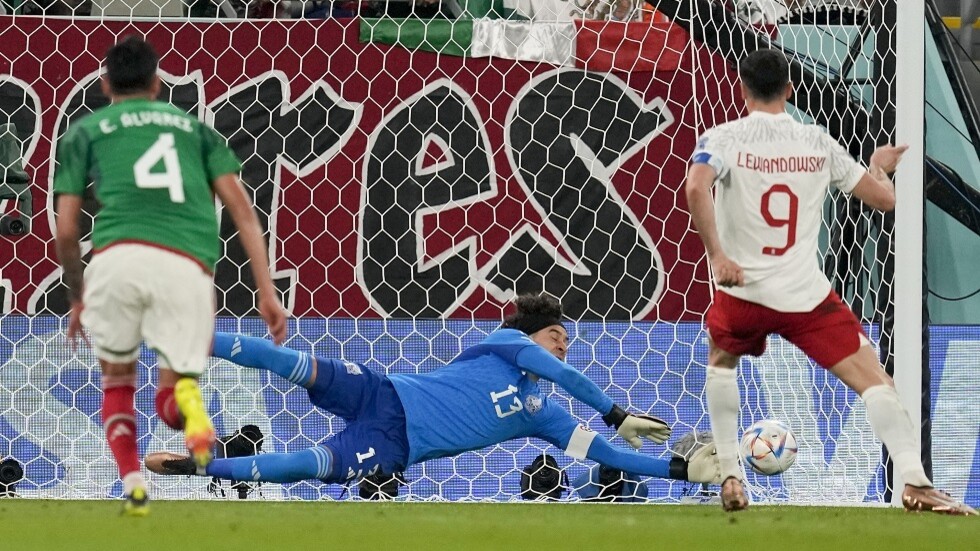 تعادل سلبي بين المكسيك وبولندا.. لصالح منتخب السعودية أم ضده؟