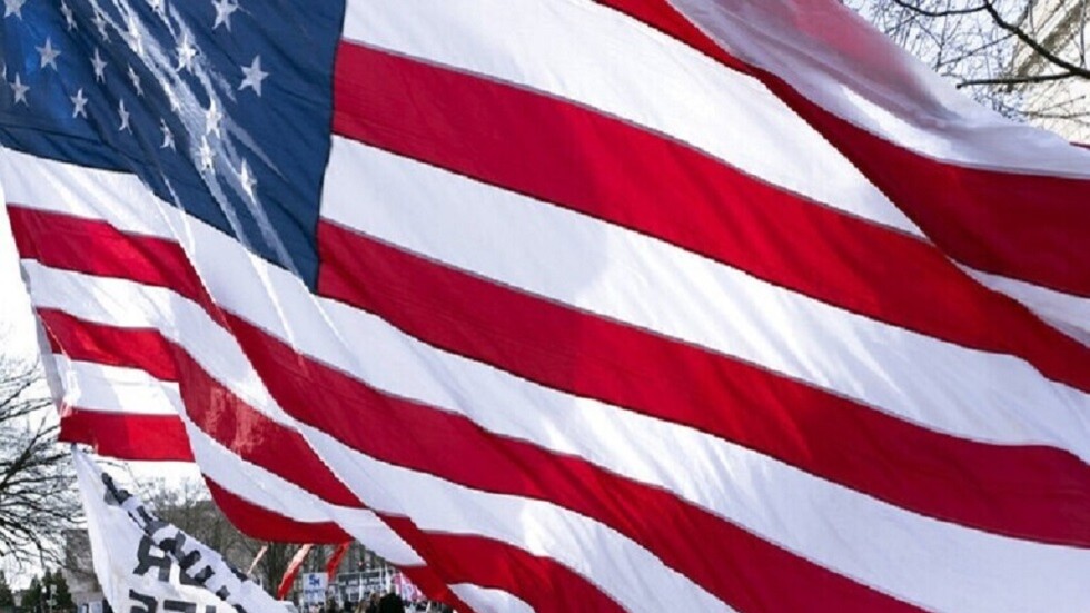 واشنطن تسمح لعدد من دول الاتحاد الأوروبي بشراء النفط الروسي