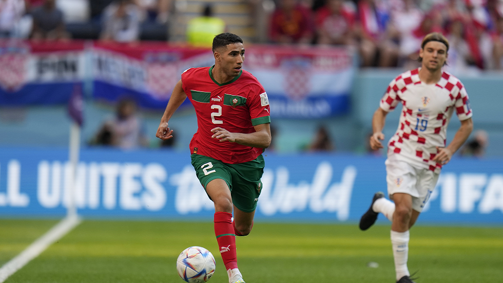 طبيب المنتخب المغربي يكشف طبيعة إصابة مزراوي وحكيمي