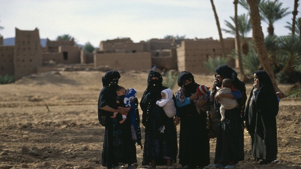 المغرب.. مطالبات رسمية بمنع تزويج "القاصرات"