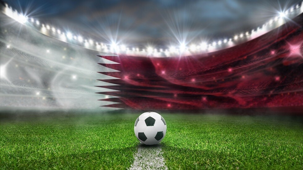 بينها قطر وإيران.. مواعيد مباريات اليوم الجمعة