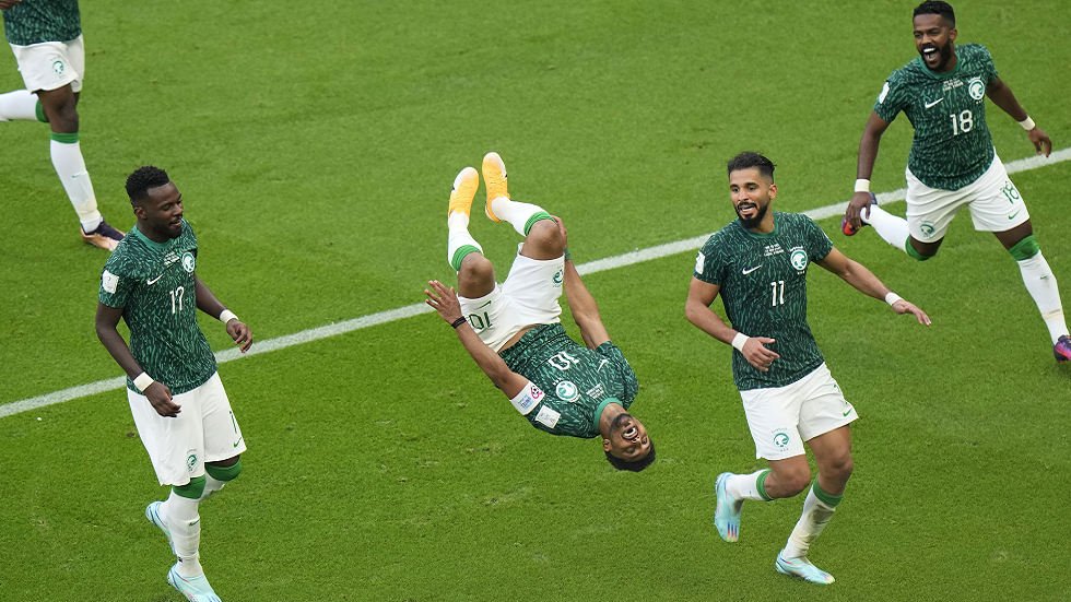 مونديال 2022.. ماذا تحتاج السعودية في مباراتها ضد بولندا للتأهل مباشرة وضمان الصدارة؟