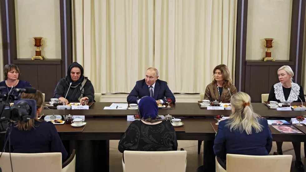 بوتين: روسيا لا تقاتل الأوكرانيين ولكن أولئك الذين يستخدمونهم كوقود للمدافع