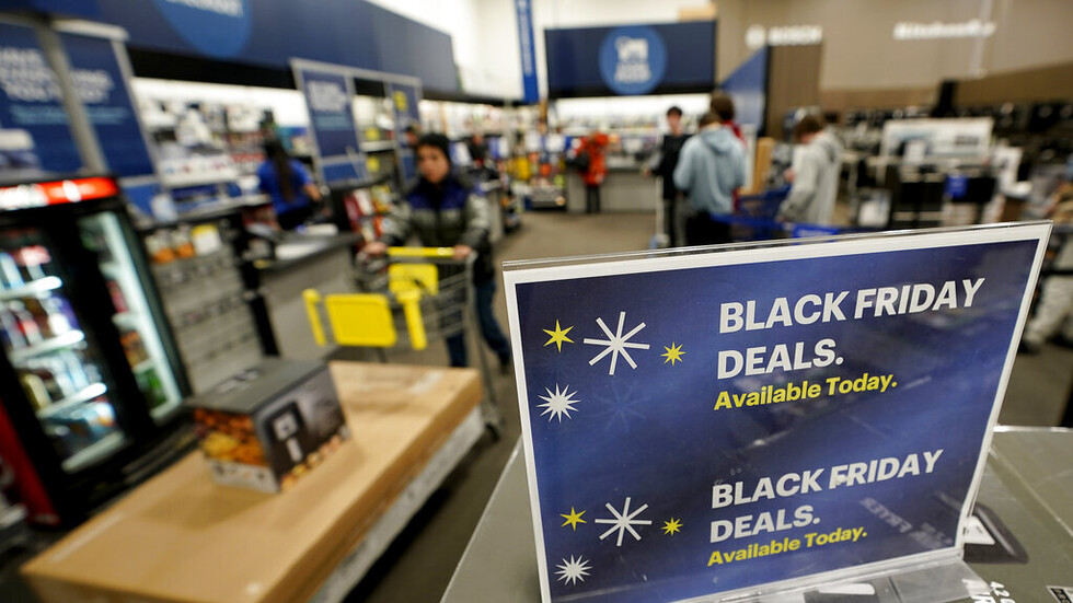 "الجمعة السوداء" في الولايات المتحدة تسجل رقما قياسيا للمبيعات عبر الإنترنت