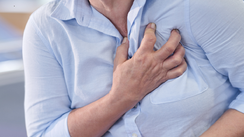 هل هناك فرق بين النوبات القلبية والسكتات القلبية؟