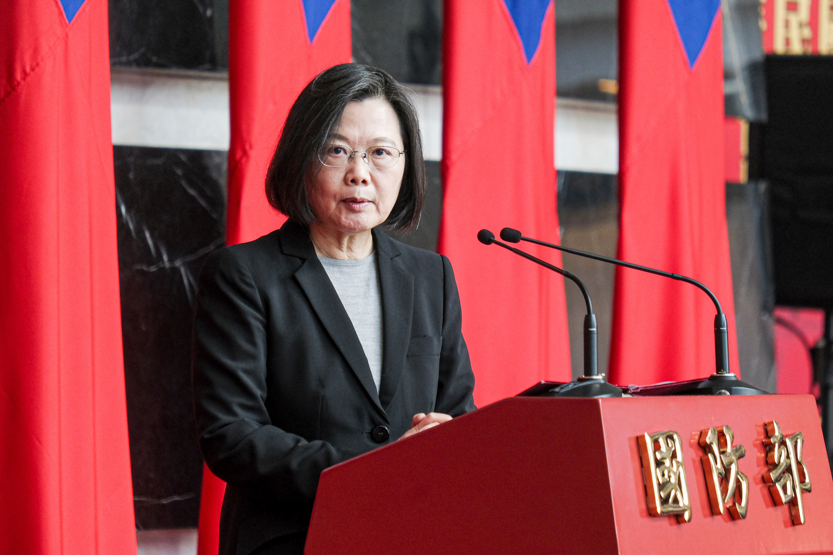 رئيسة تايوان تحذر من خطر حقيقي للغزو الصيني
