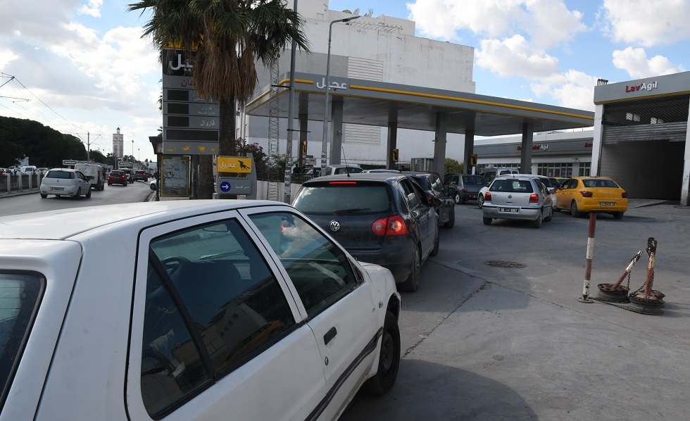 ليبيا تمنح تونس 30 مليون طن من البنزين