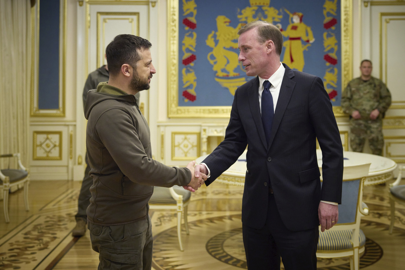وسائل إعلام: ساليفان بحث مع زيلينسكي آفاق الحل الدبلوماسي في أوكرانيا
