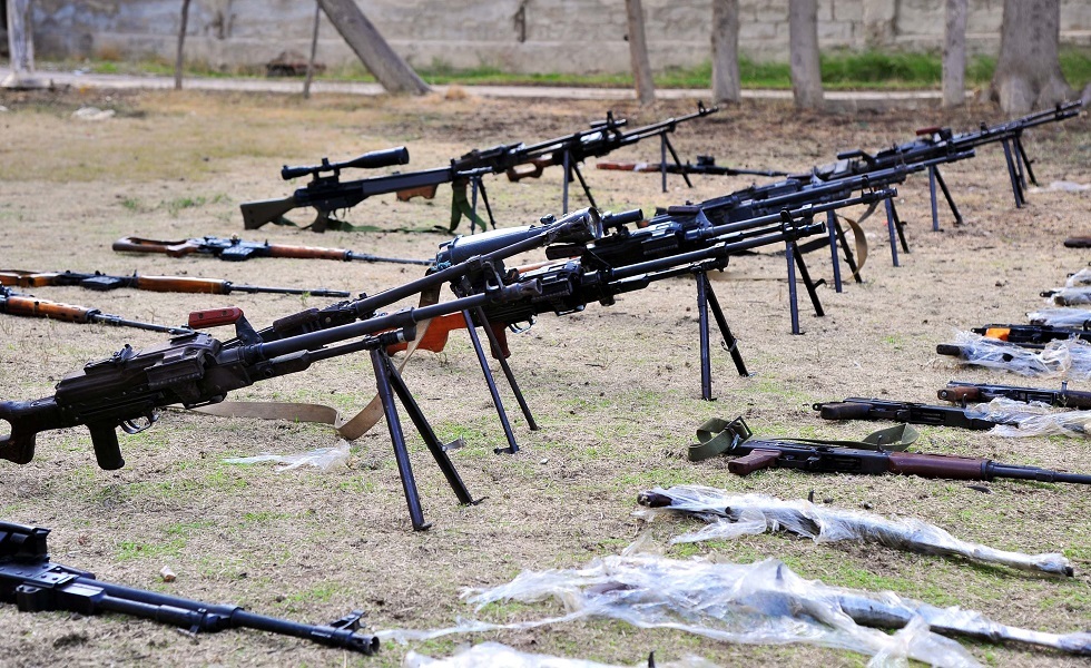 أسلحة صادرتها قوى الأمن السوري من الجماعات المسلحة