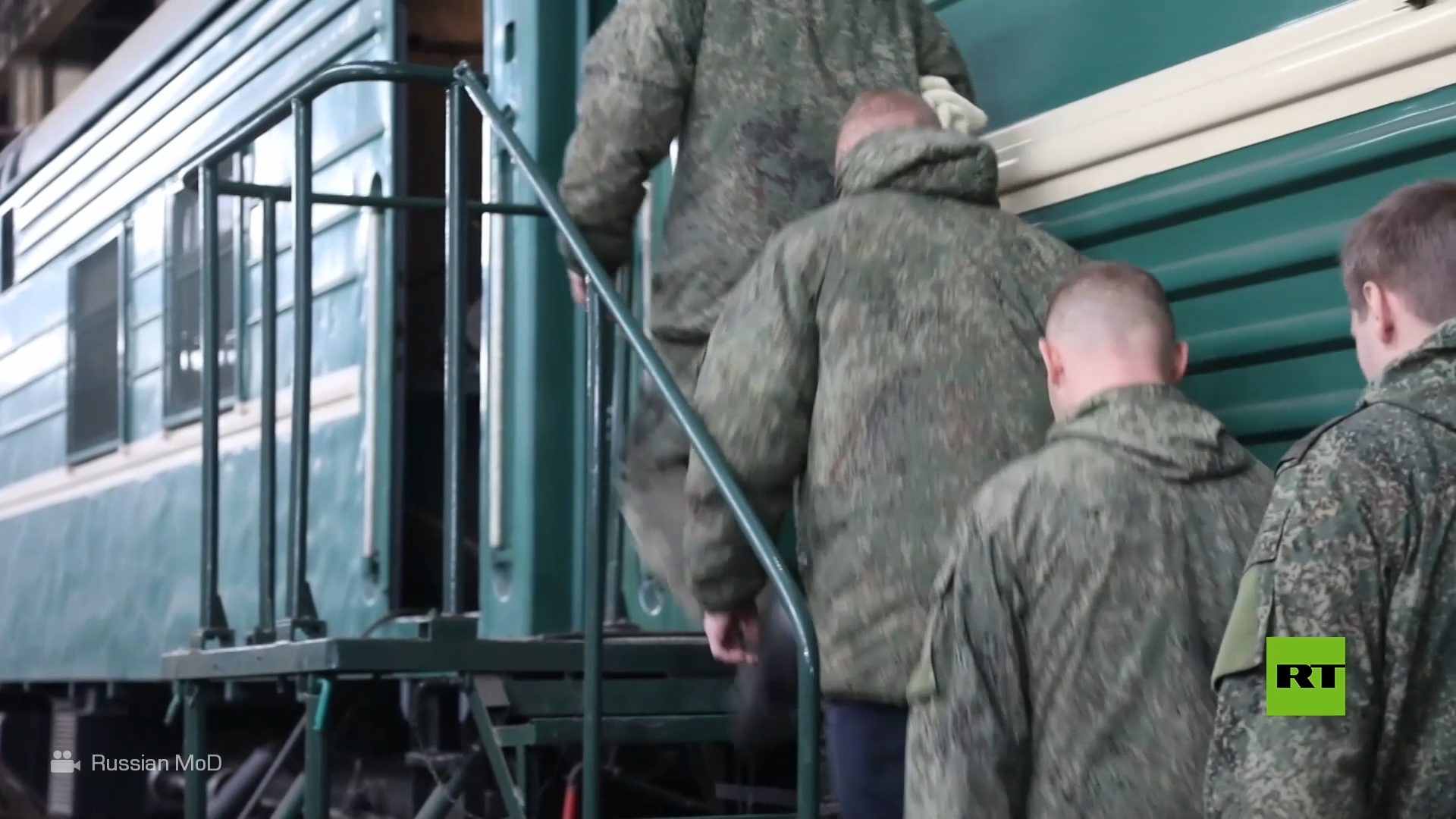 قطار خاص للدعم اللوجستي يساعد القوات الروسية في منطقة العملية العسكرية الخاصة