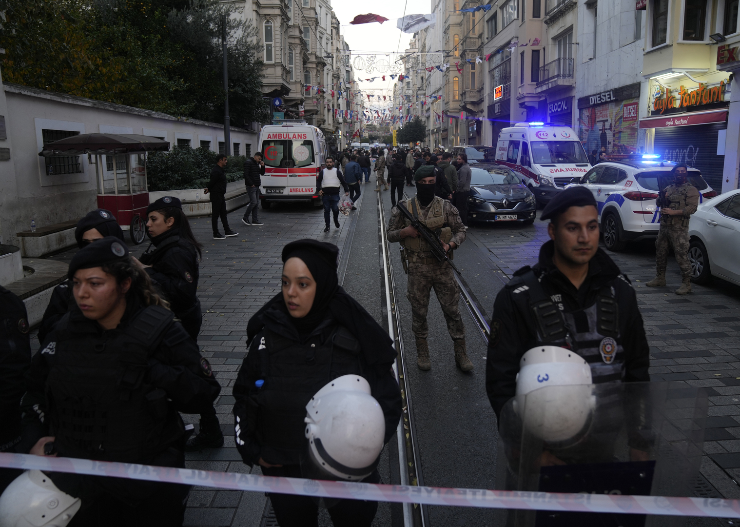 الأمن التركي ينشر صور واضحة للمشتبه بتنفيذها هجوم اسطنبول