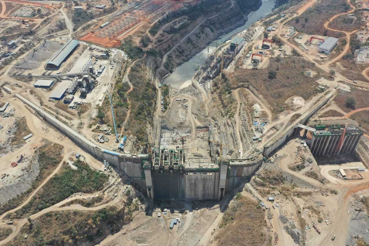 تطورات بناء مصر أكبر سد في دولة إفريقية