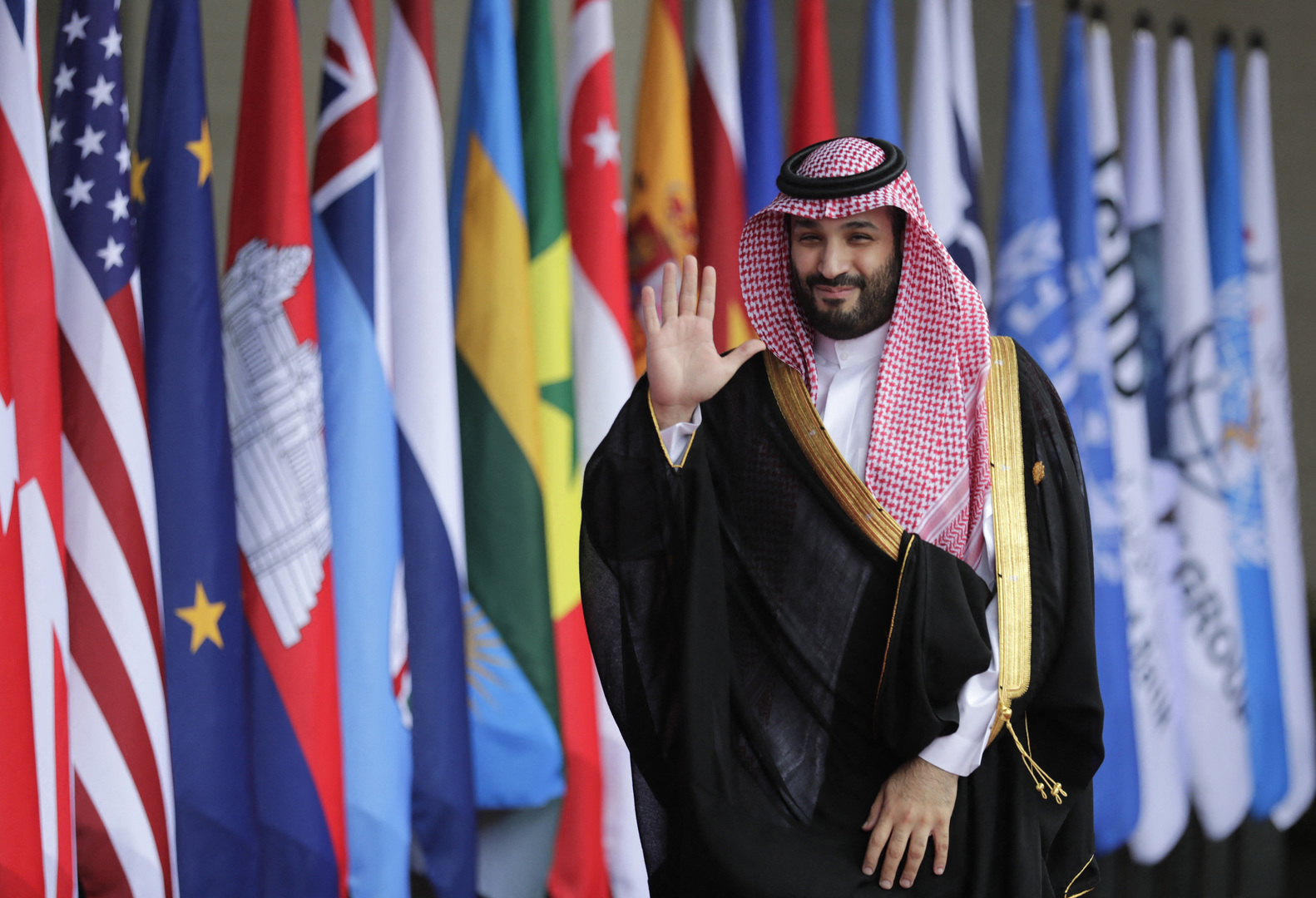 الأمير محمد بن سلمان يعقد جلسة مباحثات رسمية مع رئيس وزراء كوريا الجنوبية في سيئول الأمير محمد بن سلمان يعقد جلسة مباحثات رسمية مع رئيس وزراء كوريا الجنوبية في سيئول