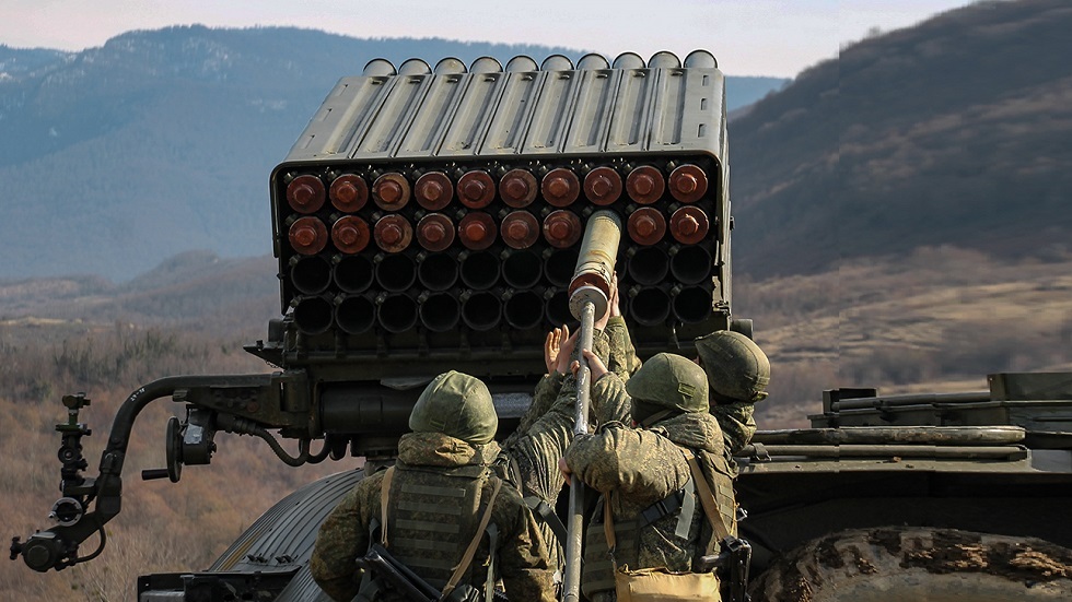 الدفاع الروسية: ضربات مركزة بأسلحة جوية وبحرية لمنشآت القيادة والسيطرة العسكرية بأوكرانيا
