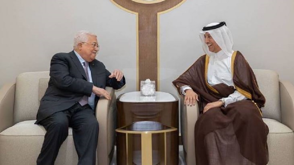 عباس يصل إلى قطر لحضور افتتاح كأس العالم