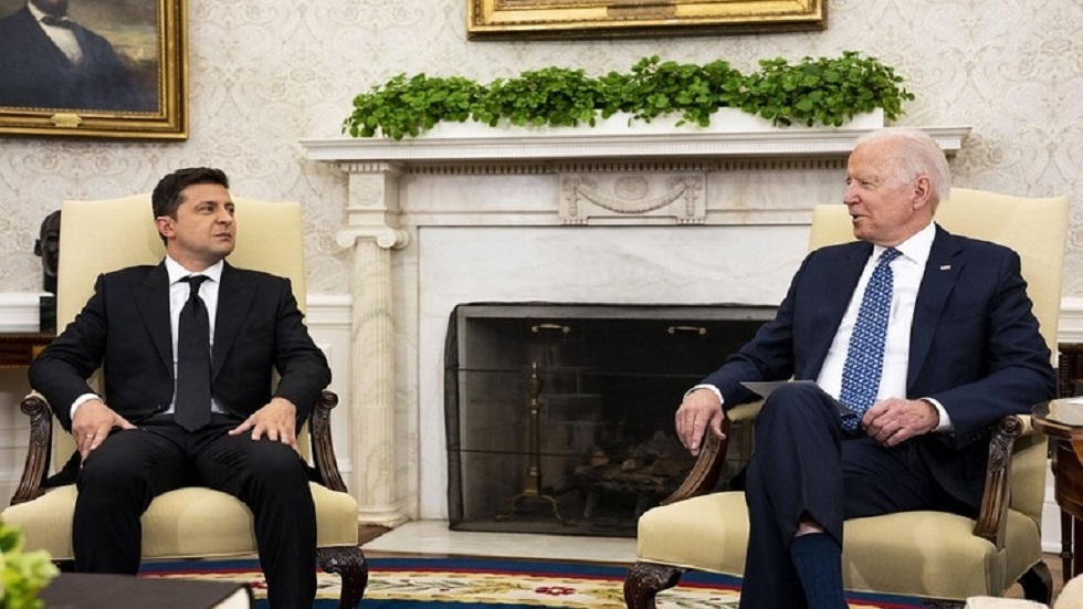 Washington Post: زيلينسكي يدفع البيت الأبيض لاتخاذ قرارات تتنافى مع مصالح الولايات المتحدة