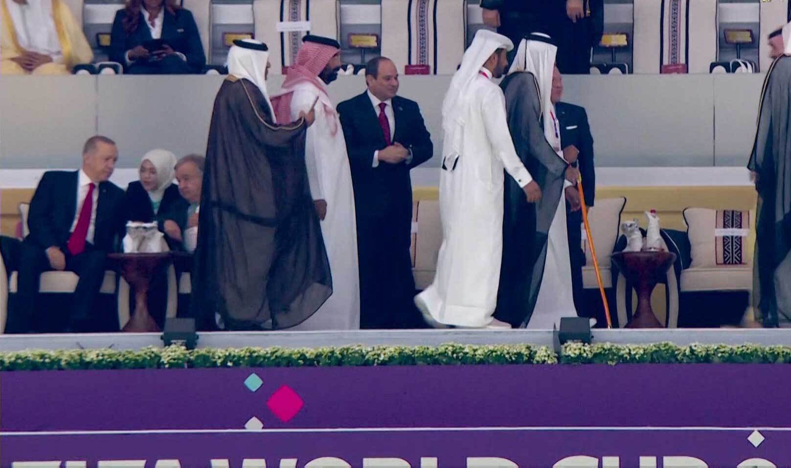 داعية إسلامي مشهور في مصر يسخر من دعوة قطر للإسلام في كأس العالم ومنع الخمر 5 علاء مبارك يهاجم قطر ويعلق على حضور السيسي افتتاح كأس العالم