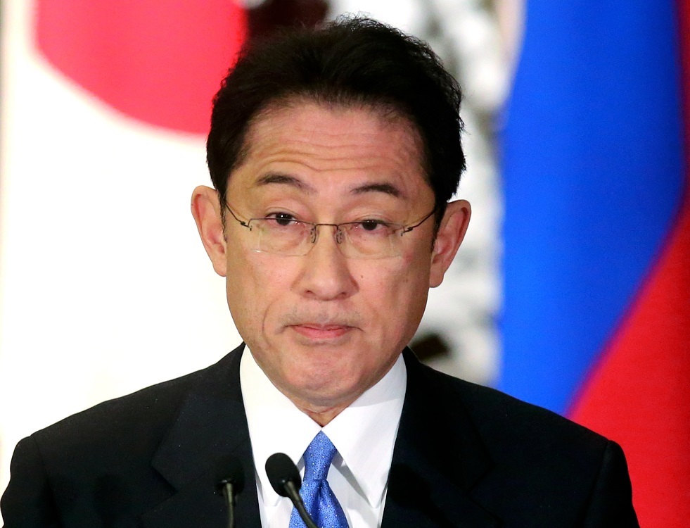 اكتشاف انتهاكات في حملة فوميو كيشيدا الانتخابية في اليابان