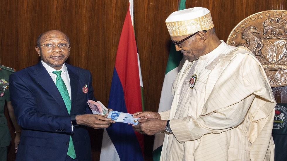 نيجيريا تصدر أوراقا نقدية جديدة لكبح التضخم ومحاربة الفساد
